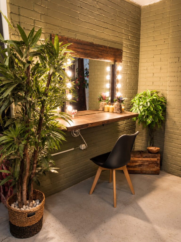 Camerino con espejo de luces en nuestro estudio de fotografía en Barcelona